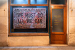 Vetrina #10, Loredana Longo, Carpet #18 We Must Do All We Can, Vino Vero, Venezia, 2024. Ph. Giorgio Schirato