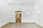 Hereish, 2024, neon bianco cm 45 x 8, Photo Sarah Indriolo