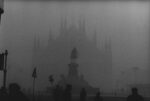 Carlo Orsi, Milano, 1959. Madonnina velata, Piazza Duomo © Archivio Carlo Orsi. Courtesy Archivio Carlo Orsi
