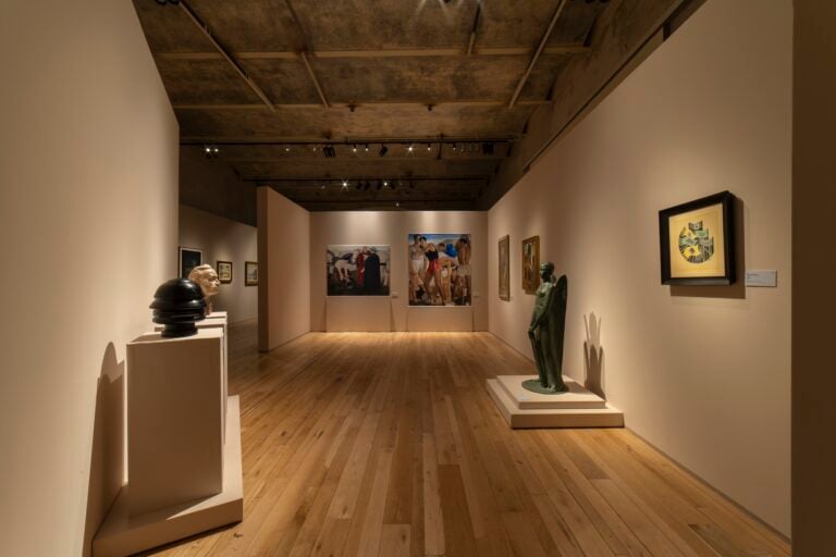 Installation view “COSTELLAZIONI. Arte italiana 1915-1960 dalle Collezioni Monte dei Paschi di Siena e Cesare Brandi”, Santa Maria della Scala, Siena, 2024. Photo © Musei Nazionali di Siena