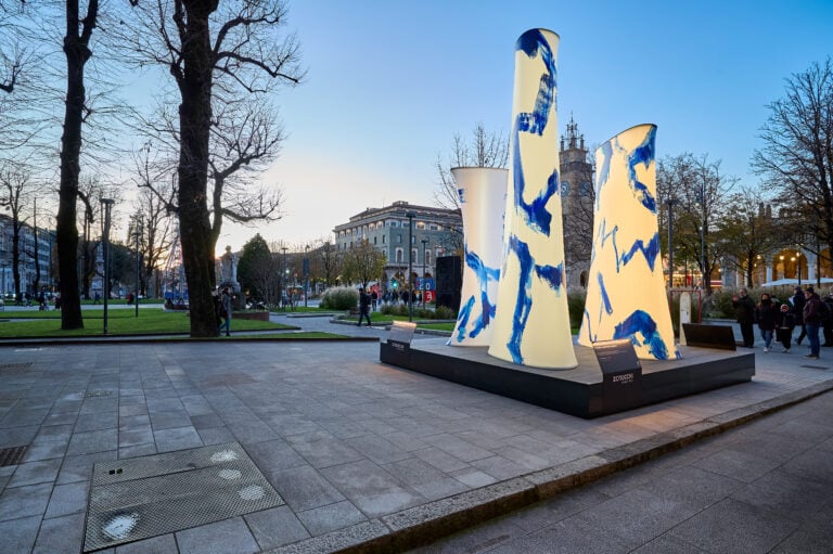 piero annonicd2024inthemiddleofnowwhere02 paz0698 Christmas Design 2024. La mostra diffusa che porta arte e design nelle piazze di Bergamo