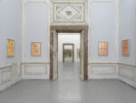 Darren Almond, Songbirds and Willows, veduta parziale della mostra, gennaio 2025. Courtesy Alfonso Artiaco, Napoli. Photo Grafiluce