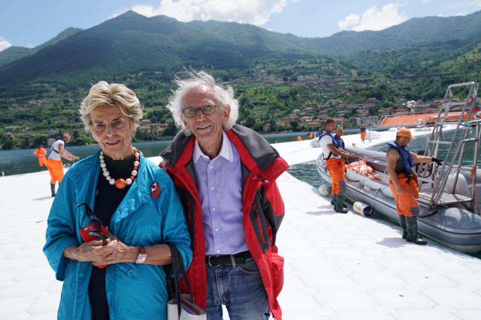 Fiorella Minervino con Christo sul lago di Iseo