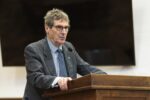 Il Prof. Paolo Inglese interviene alla presentazione di Crossing Borders, Facoltà di Giurisprudenza, Palermo, 26 marzo 2025