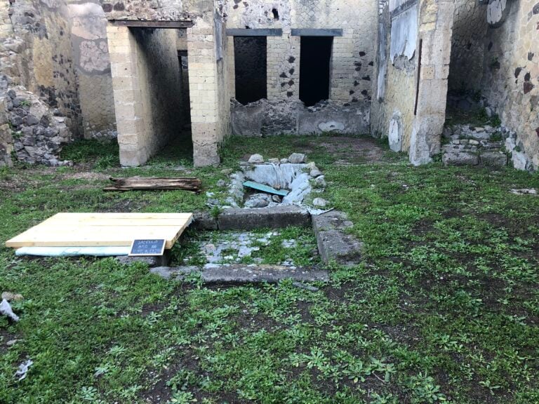 Casa del Sacello di Legno, Ercolano