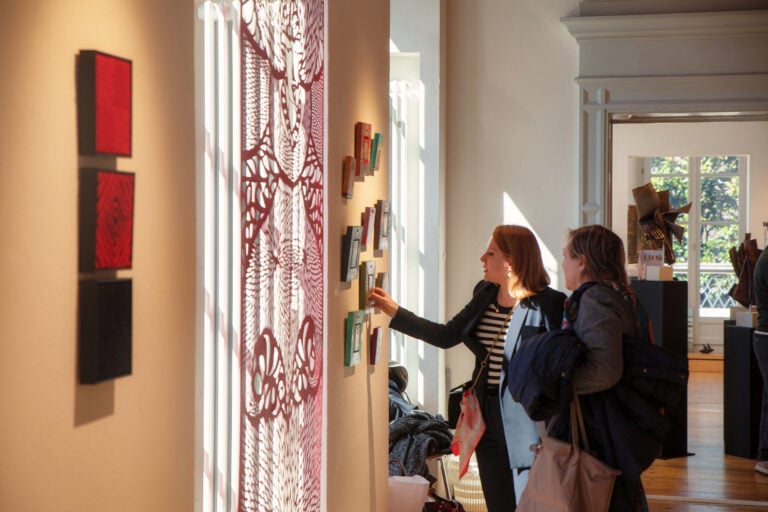 Arriva a Lugano la fiera YouNique 2025: arte contemporanea nella neoclassica Villa Ciani
