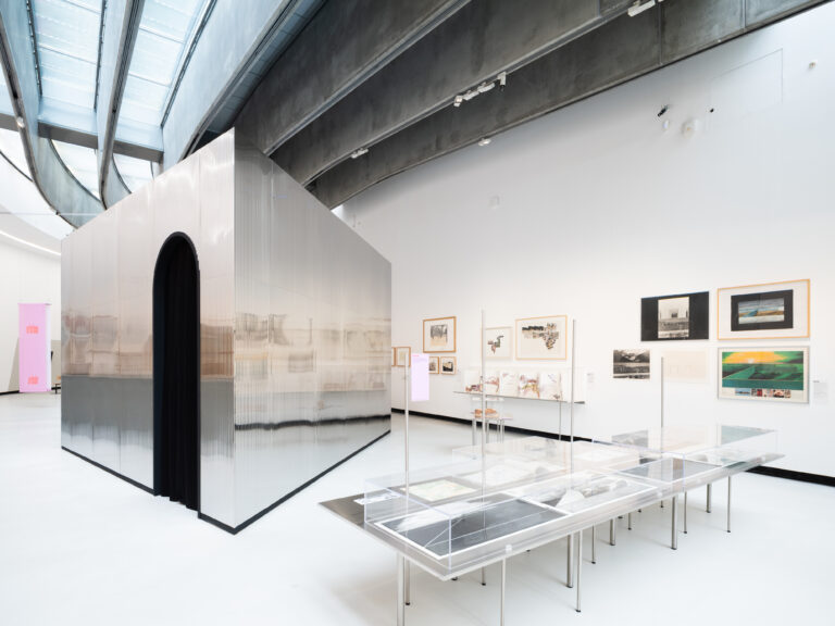Stop Drawing installation view foto © Vincenzo Labellarte courtesy Fondazione MAXXI
