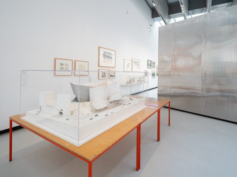 Stop Drawing installation view foto © Vincenzo Labellarte courtesy Fondazione MAXXI