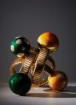Bracciali Tubogas in oro con smalto giallo e verde e diamanti, 1972. Collezione Bvlgari Heritage. Courtesy Bvlgari photo Tommaso Mariniello
