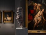 Anna Boghiguian, “The four faces of a man”, GAM, Galleria d’Arte Moderna, Milano, 2025. Courtesy l’artista, Fondazione Henraux e GAM, Galleria d’Arte Moderna. Foto Nicola Gnesi