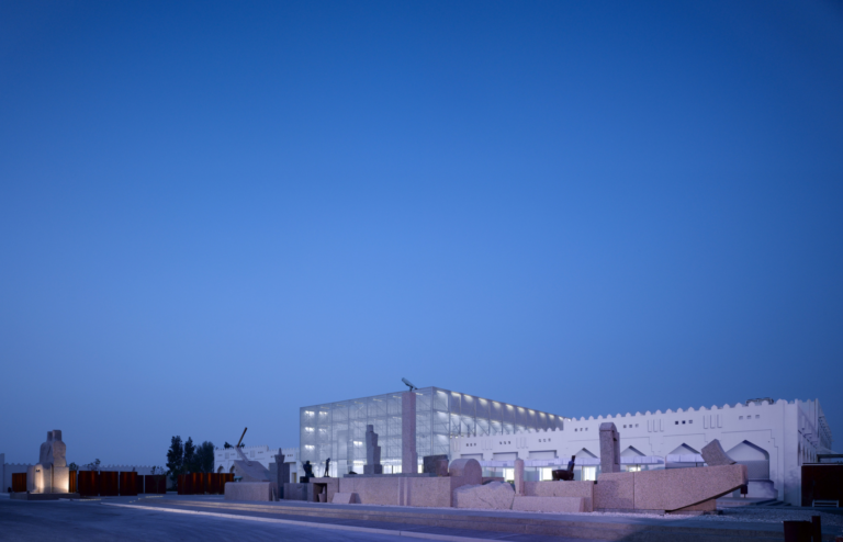 Il Qatar Museums annuncia il programma espositivo per la primavera 2025. Tutti gli appuntamenti 