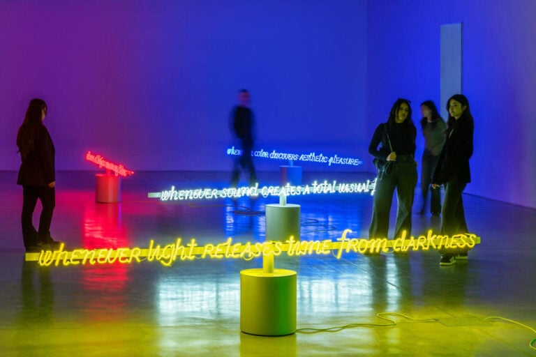 Maurizio Nannucci, Roteation, installation view