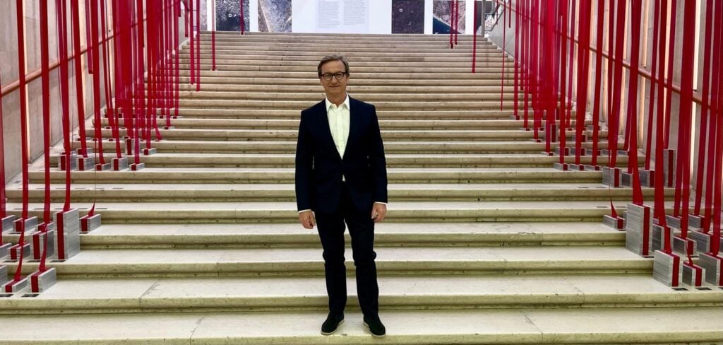 “Sono diventato gallerista perché ero un artista fallito”. Intervista fiume al grande Thaddaeus Ropac che apre a Milano