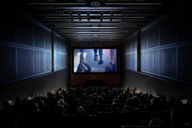 Fondazione Prada istituisce un fondo da 1,5 milioni di euro l’anno a sostegno del cinema indipendente