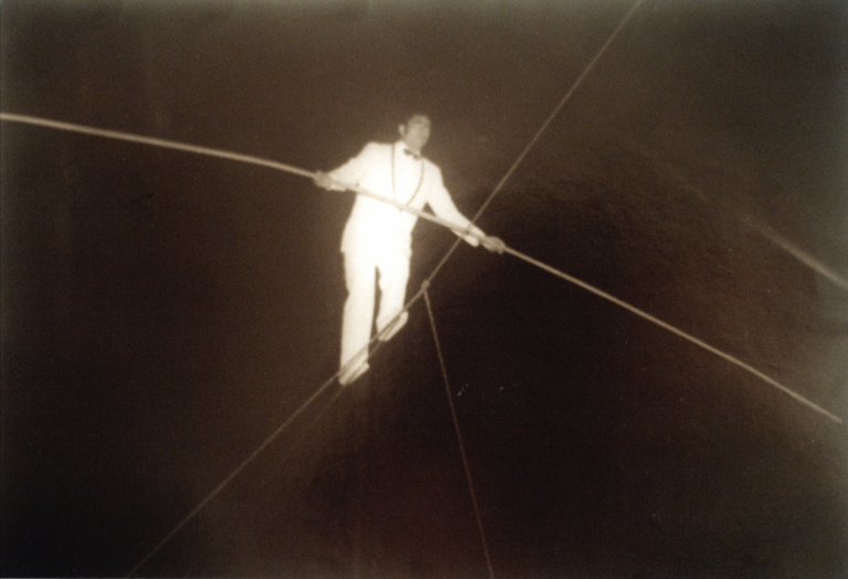 Alessandra Spranzi, Equilibrista sul filo (Esercizi), 2023. Courtesy P420