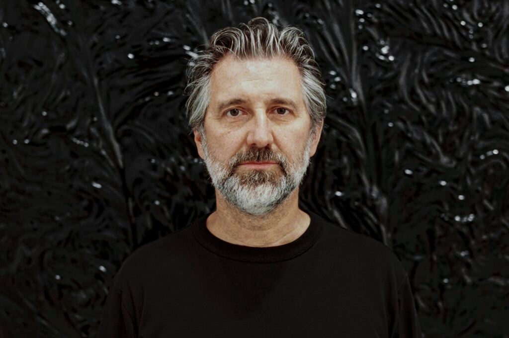 “Da soli non si fa niente”. Intervista all’artista Arcangelo Sassolino