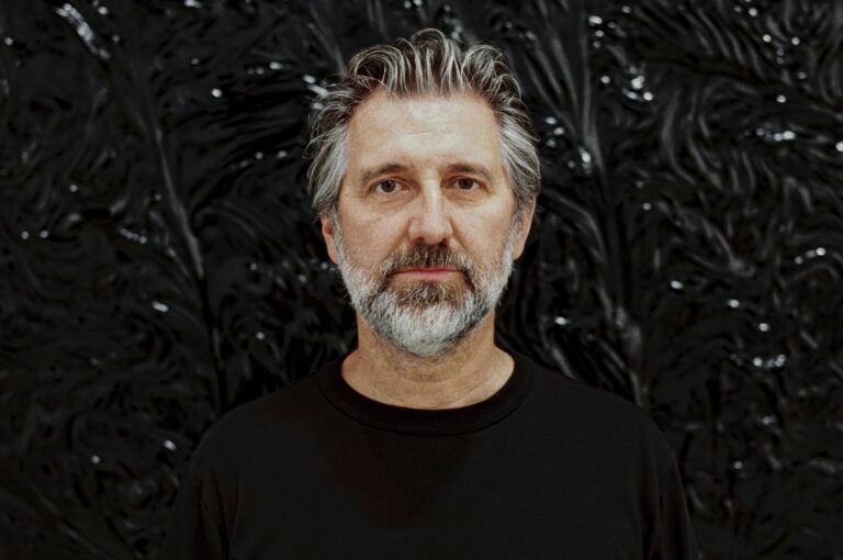 “Da soli non si fa niente”. Intervista all’artista Arcangelo Sassolino 
