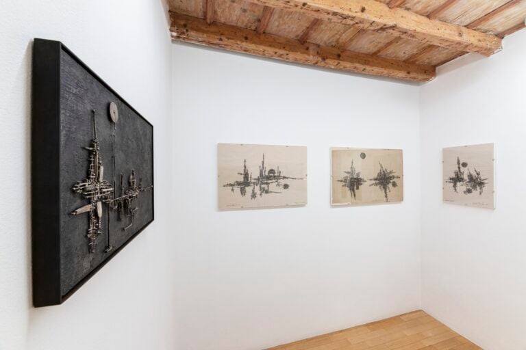 Arnaldo Pomodoro, De-rive, installation views Genova ABC-ARTE, Milano, 2025