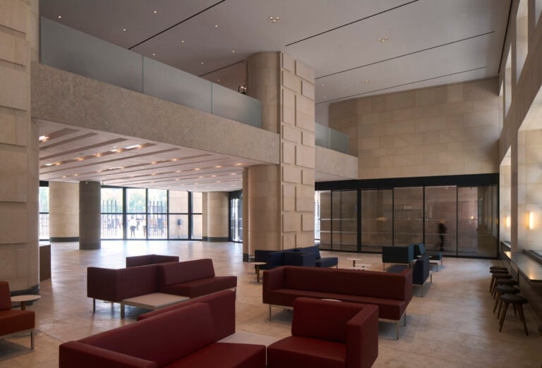 Sainsbury Wing, la vista dal Bar Giorgio © The National Gallery, London. Photo Edmund Sumner