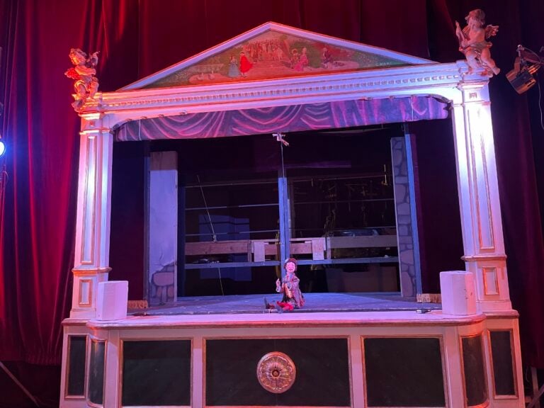 casa gianduja foto claudia giraud 1200x900 1 La storia di Casa Gianduja a Torino: il museo di marionette con un teatro per animarle