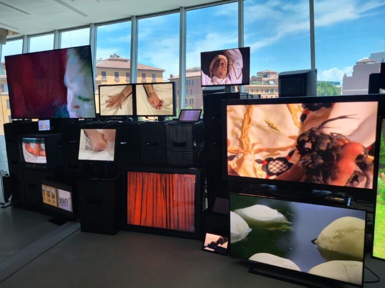 Douglas Gordon, Pretty much every film and video work from about 1992 until now, exhibition view at MAXXI Roma, 2025