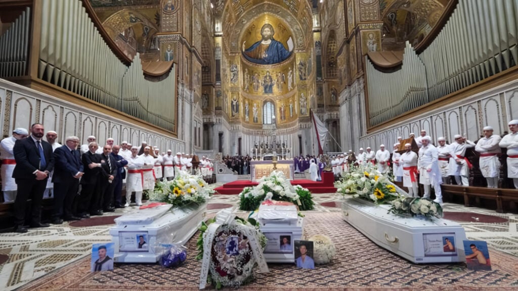 duomo di monreale i funerali dei tre ragazzi uccisi La strage di Monreale e la Palermo violenta. Dall’eredità mafiosa all’urgenza culturale