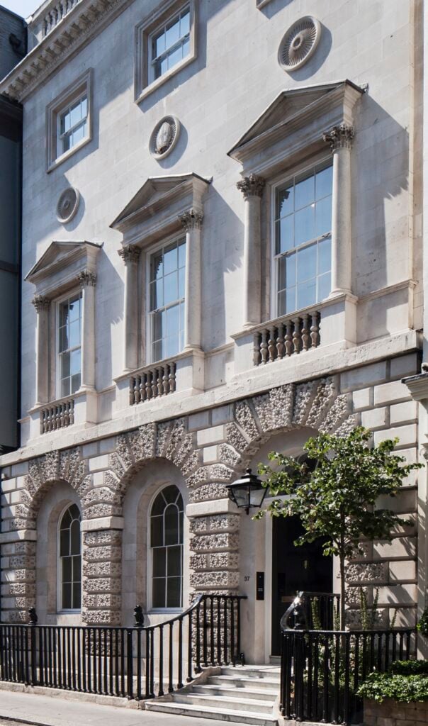 ely house la sede di londra di thaddaeus ropac ph james french “Sono diventato gallerista perché ero un artista fallito”. Intervista fiume al grande Thaddaeus Ropac che apre a Milano