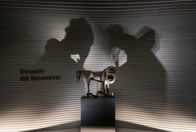 Etruschi del Novecento, installation view at Fondazione Rovati, Milano, 2025. Photo Daniele Portanome per Fondazione Luigi Rovati