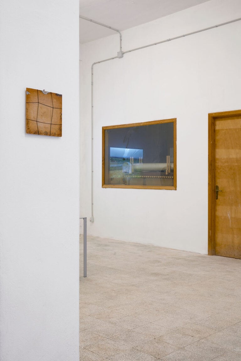 Garage Fontana, mostra IN CAMPO. Credits Natale Leontini