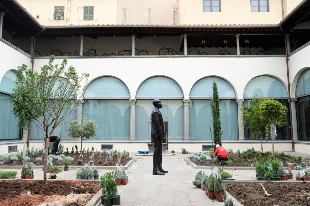 Il Museo Novecento di Firenze apre un giardino d’artista nel suo chiostro rinascimentale
