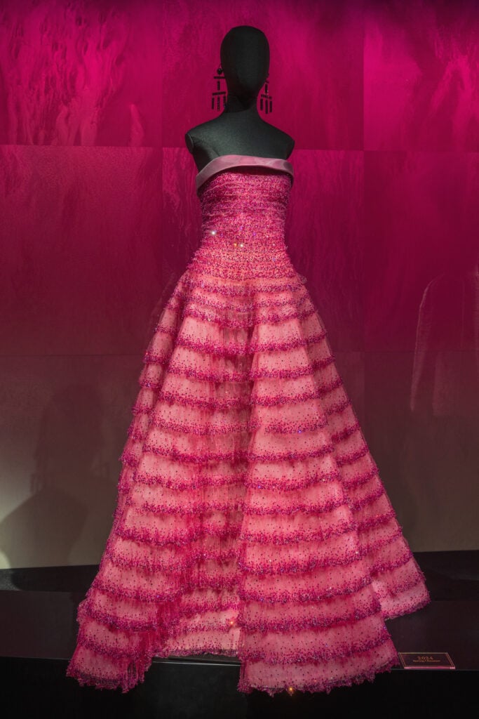 giorgio armani prive 20052025 photocredit delfino sisto legnani 3 A Milano apre la mostra sugli ultimi 20 anni di alta moda di Giorgio Armani
