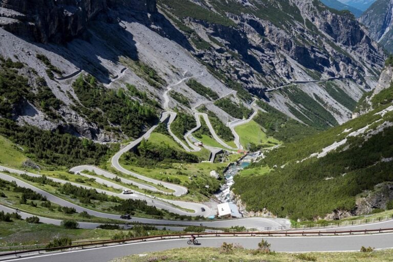 I tornanti della Strada dello Stelvio, crediti Enrico Bigno Pozzi