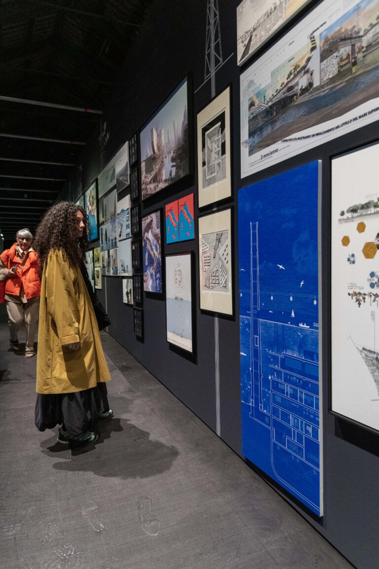 Il Padiglione Italia alla Biennale Architettura 2025. Photo Irene Fanizza