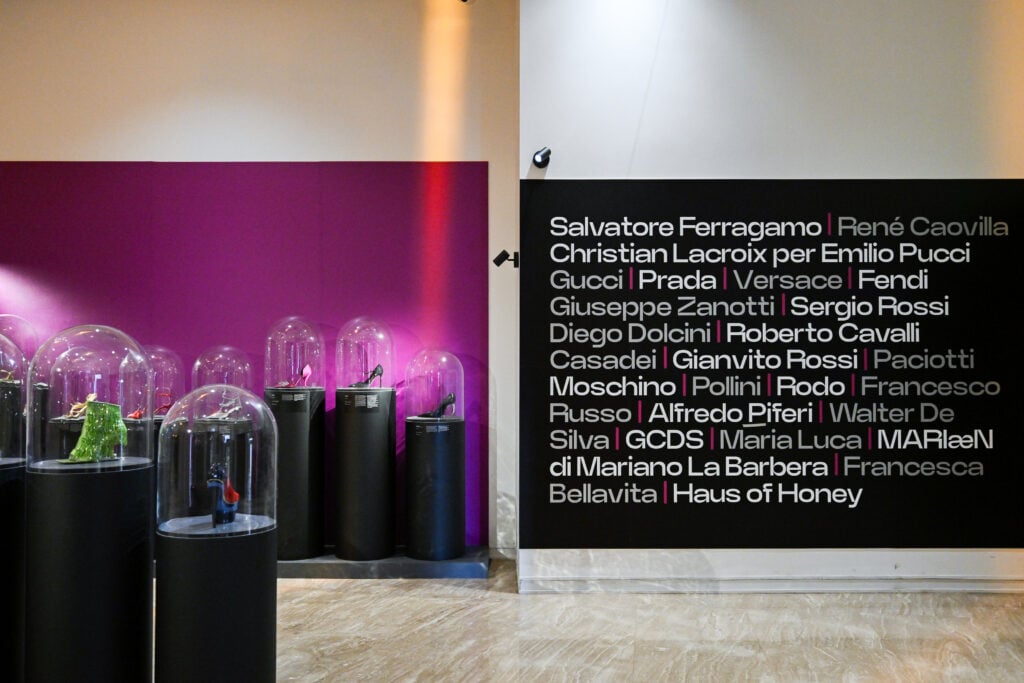 Italian Shoe Design, Installation view