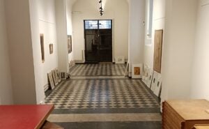 A Roma la Galleria Aleandri cambia sede e inaugura con un progetto del grande artista Enzo Cucchi