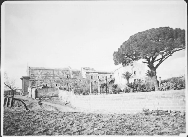 La villa del ciantro Giuseppe Panitteri, a san Nicola, Agrigento, in una foto dei primi del '900. Oggi sede del museo archeologico Griffo