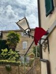 Assistere il buio. Loredana Longo