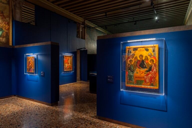 L'oro dipinto, installation view at Palazzo Ducale, Venezia, 2025. Courtesy MUVE. Photo Irene Fanizza