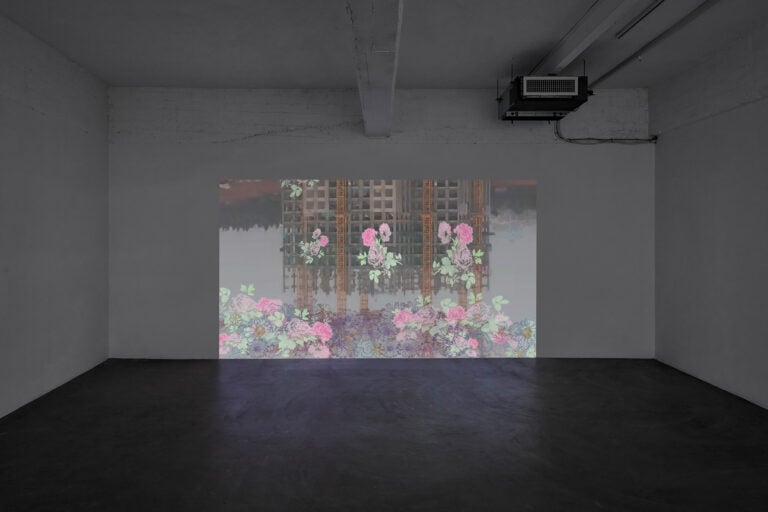 Luca Staccioli, Falling flowers (2025), Edition of 3 plus 2 AP. Courtesy ArtNoble Gallery. Photo Michela Pedranti