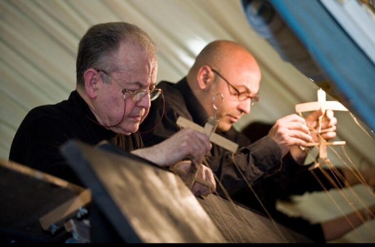 marionettisti augusto e marco grilli La storia di Casa Gianduja a Torino: il museo di marionette con un teatro per animarle