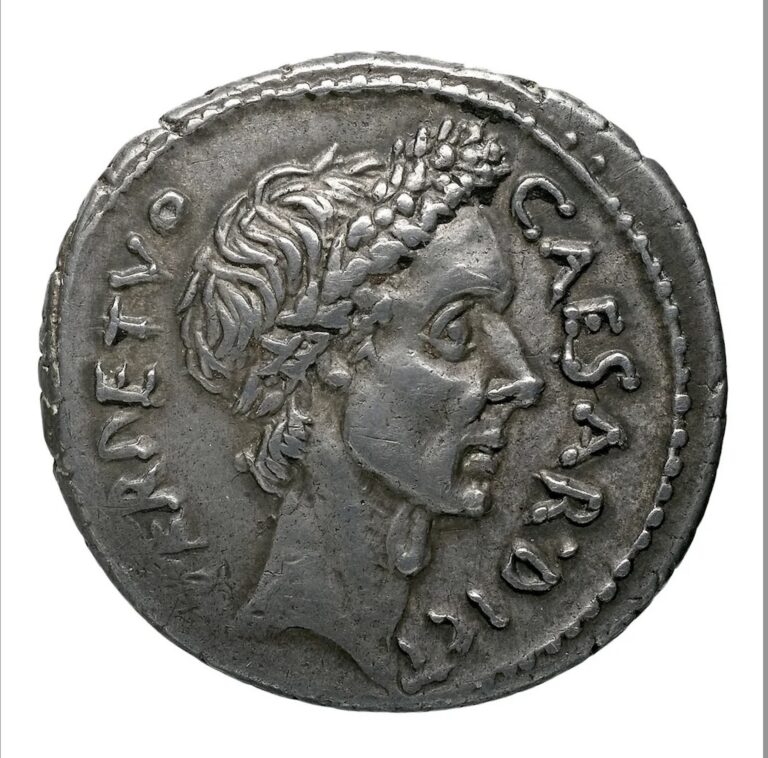 Moneta del I secolo a.C. che raffigura Cesare l’iscrizione “DICT PERPETVO” (Dittatore a vita)
