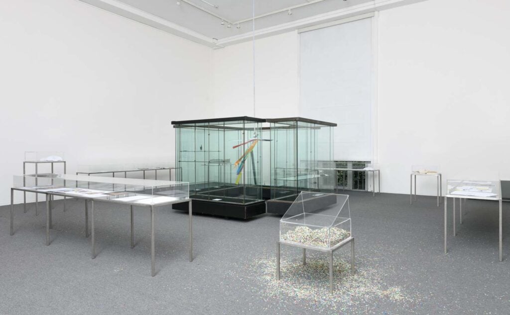 MUCIV-Museo delle Civiltà, Bruna Esposito, giganti miniature. ipotesi circa il museo e note sul carnevale, installation view. Foto di Giorgio Benni. Courtesy Museo delle Civiltà