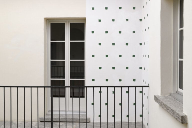 La mostra su Niele Toroni ad Ascona