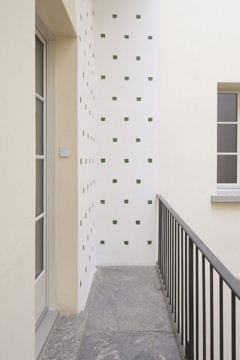 La mostra su Niele Toroni ad Ascona