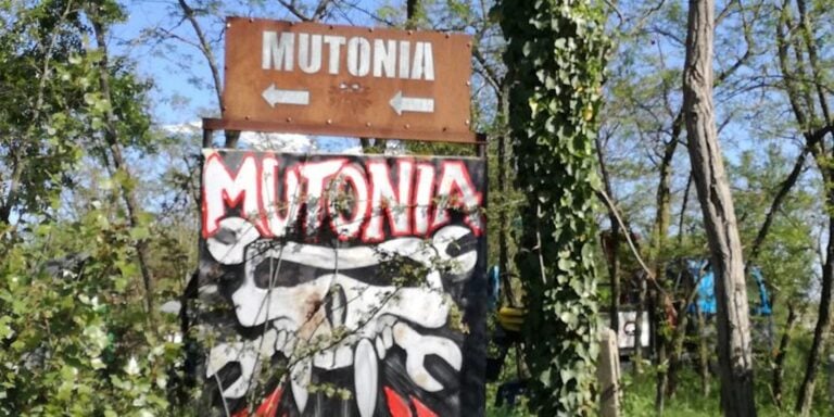 Mutonia, Santarcangelo