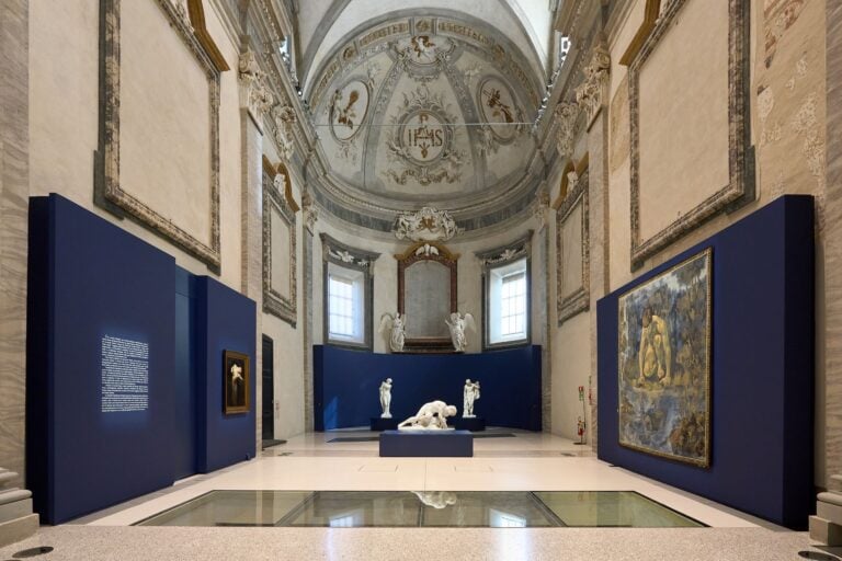 Nello specchio di Narciso. Il ritratto dell’artista, installation view Forlì, 2025