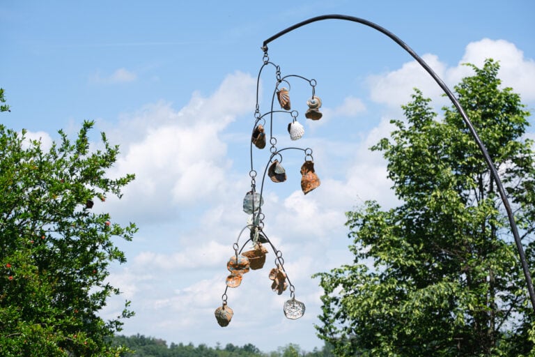 paola anzichestorie di terra2024montaldo roerofoto mattia gaido Nasce una rete culturale in Langhe, Roero e Monferrato. I percorsi d'arte contemporanea si uniscono con Orma