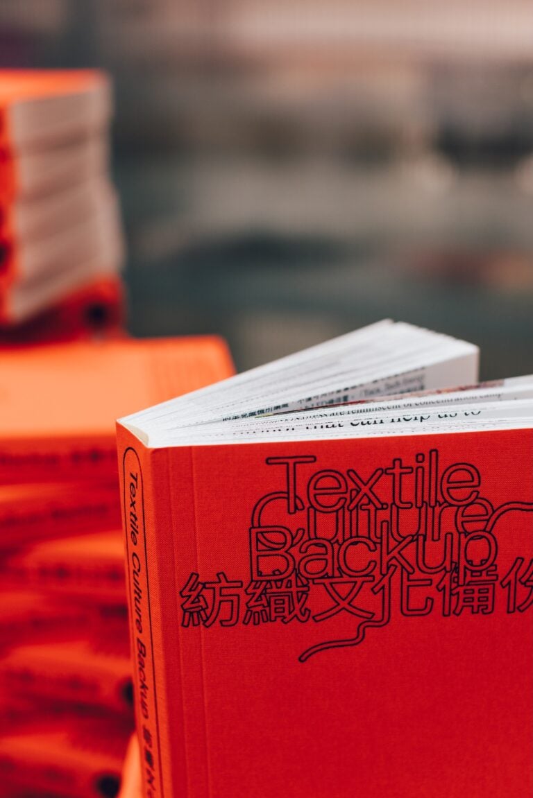 Pubblicazione Textile Culture Backup ph Toast Studio
