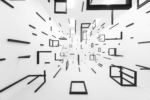 Geometria, astrattismo e distorsioni spaziali. La mostra di Esther Stocker a Lucca