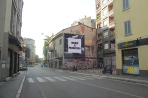 L’artista digitale Skygolpe invade Milano con un progetto tra filosofia e arte digitale